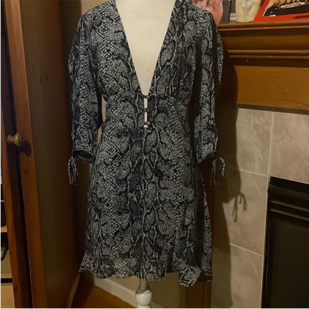 Reformation Black and Gray Mini Dress - Picture 3 of 9